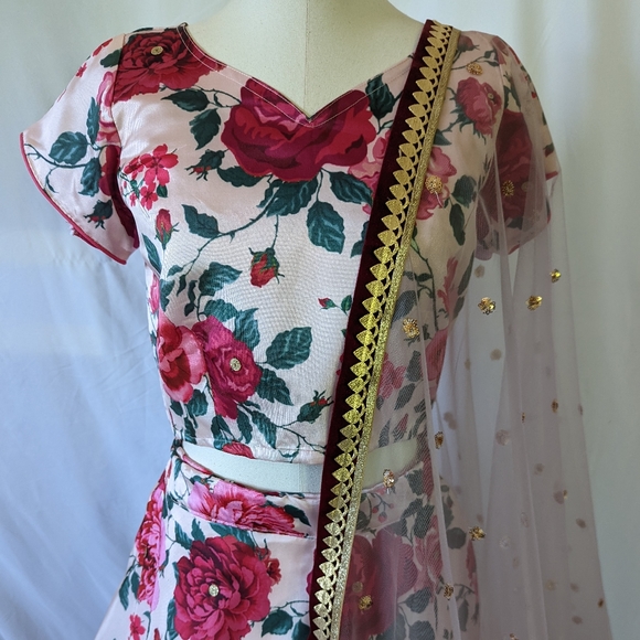 NWOT Lehenga Choli - Picture 2 of 15